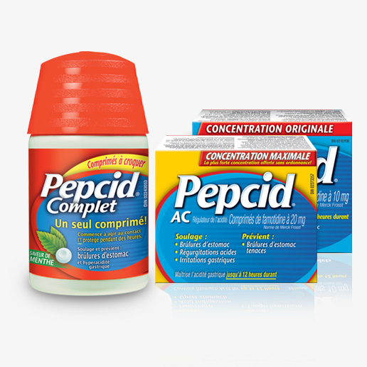 Flacon de comprimés à croquer Pepcid Complet, emballage de comprimés Pepcid Dose maximale Régulateur d'acidité avec emballage de comprimés Pepcid Concentration originale caché derrière
